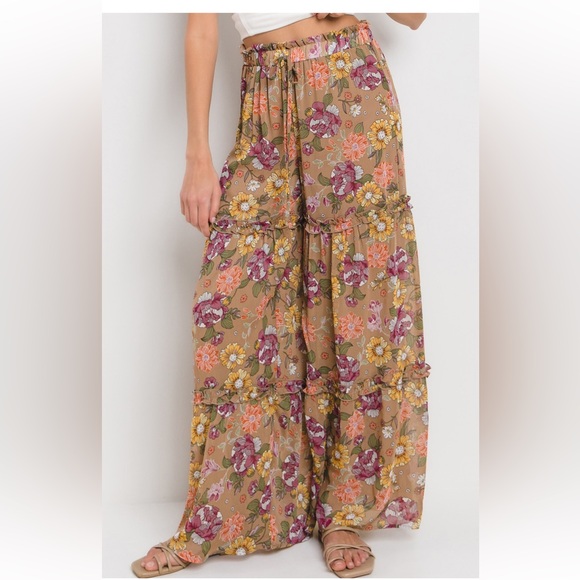 29 Boho Floral Print Ruffled Tiered Pants - Picture 4 of 7